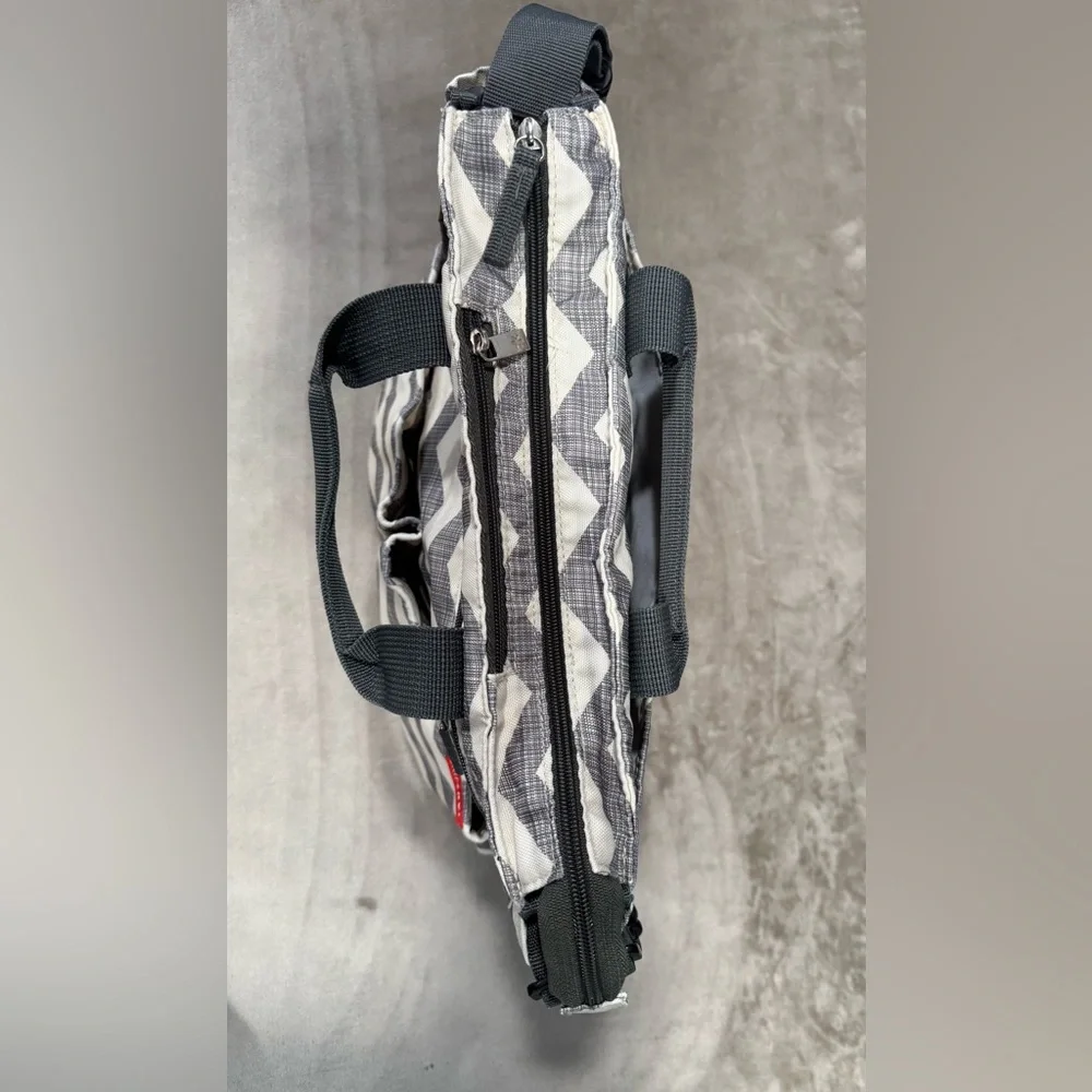 Skip Hop Baby Bag in Gray and White